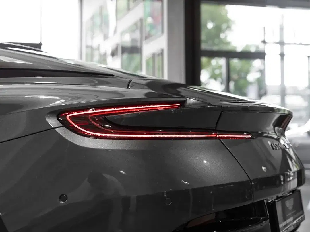 Aston Martin DB12 Coupe - Thumbnail 8