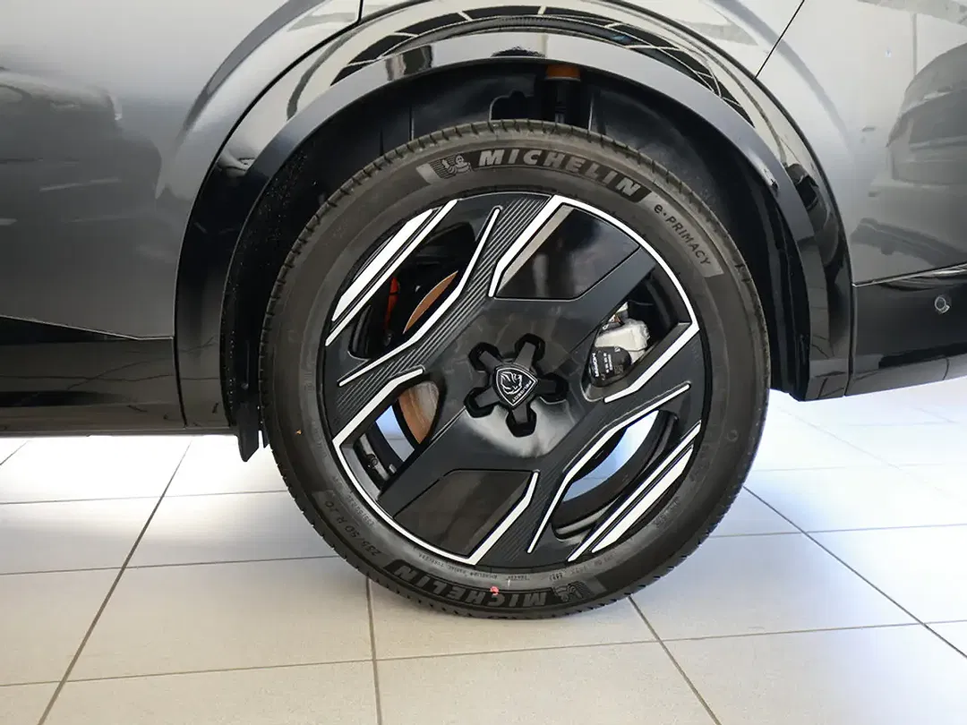 Peugeot 5008 4x4 GT - Thumbnail 9