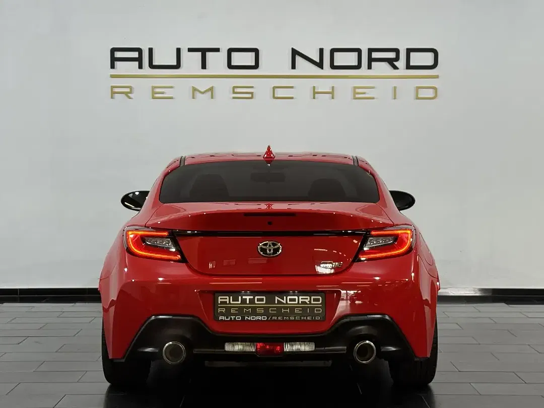 Toyota GR86 Premium - Thumbnail 8
