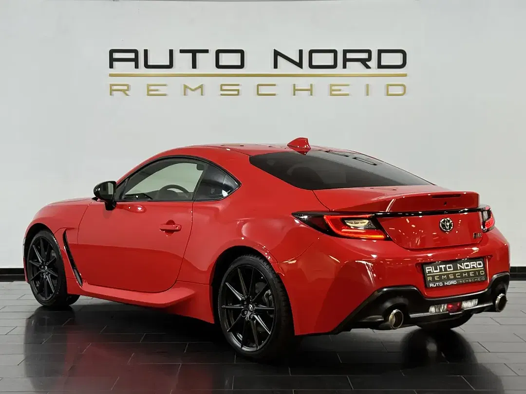Toyota GR86 Premium - Thumbnail 9