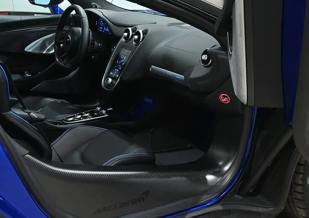 McLaren GT MSO - Thumbnail 4
