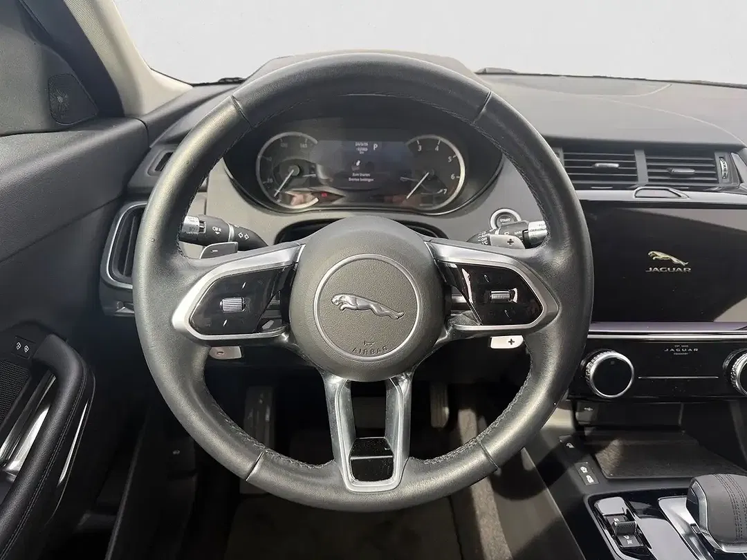 Jaguar E-Pace 4x4 - Thumbnail 11