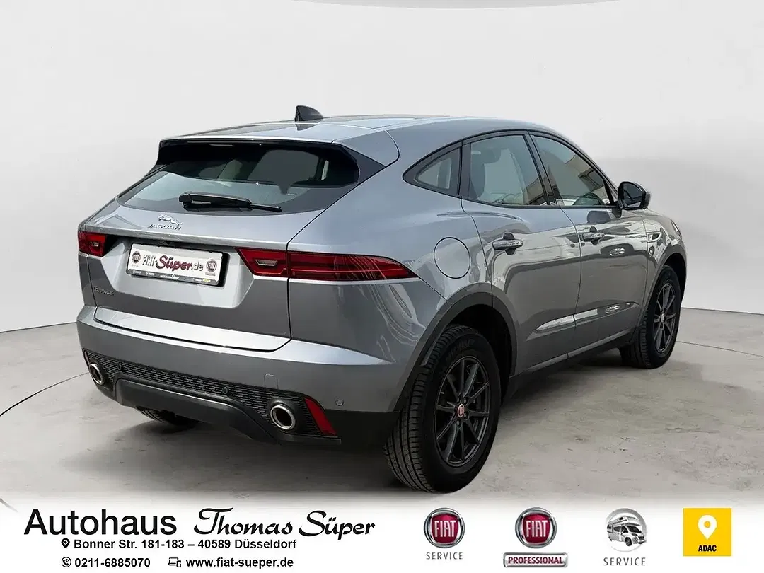 Jaguar E-Pace 4x4 - Thumbnail 4