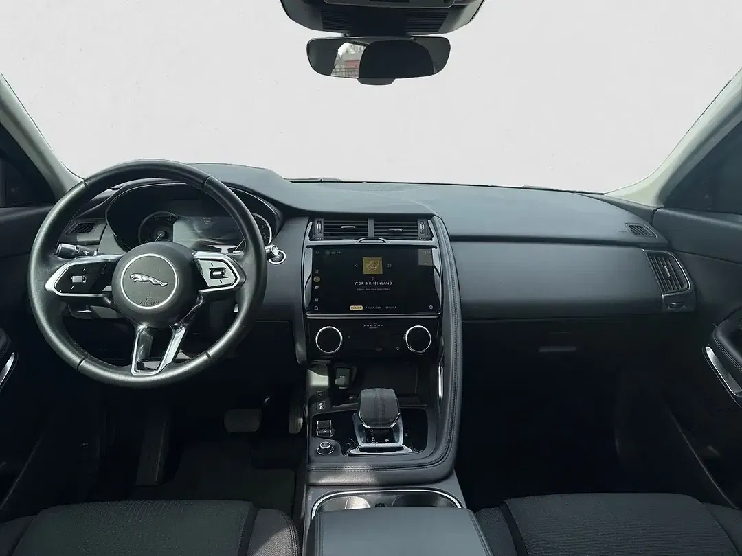 Jaguar E-Pace 4x4 - Thumbnail 9