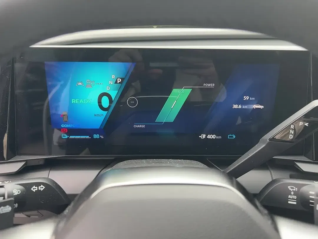 Renault Megane E-Tech EV60 Techno Comfort - Thumbnail 9