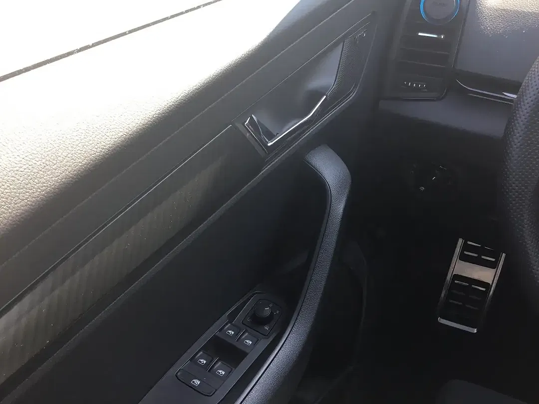 Skoda Karoq 1.5 TSI Sportline - foto 14