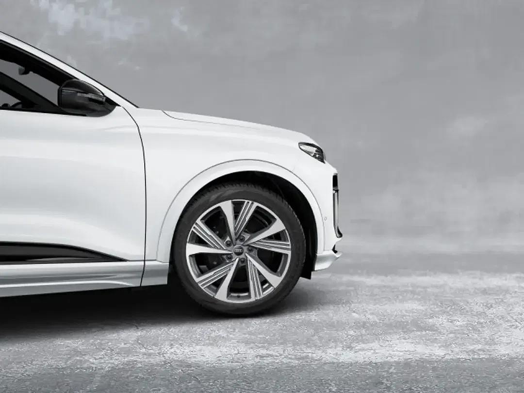 Audi SQ6 e-tron quattro Matrix LED - Thumbnail 4