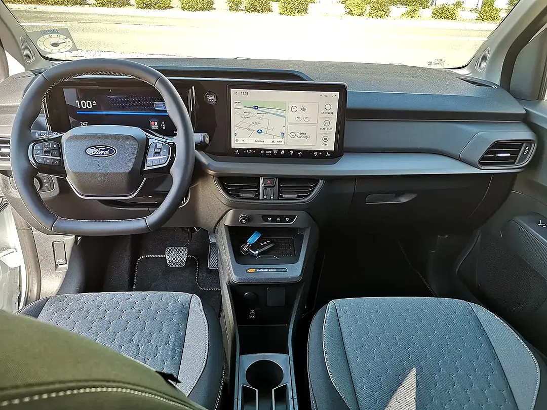 Ford Tourneo Courier Titanium - Thumbnail 10