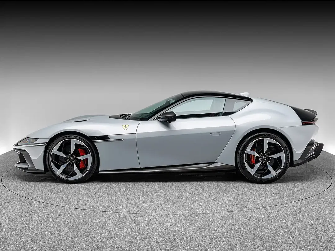 Ferrari 12 Cilindri - foto 2