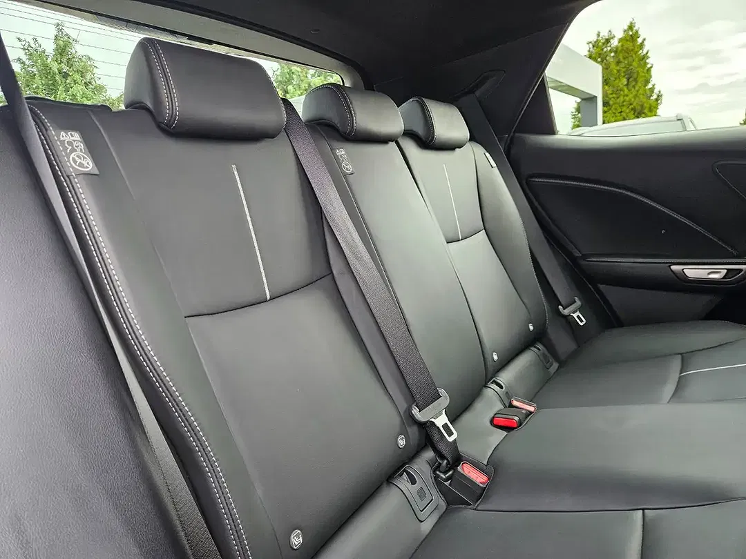 Lexus LBX 1.5 Relax - foto 14