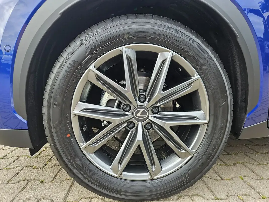 Lexus LBX 1.5 Relax - Thumbnail 5