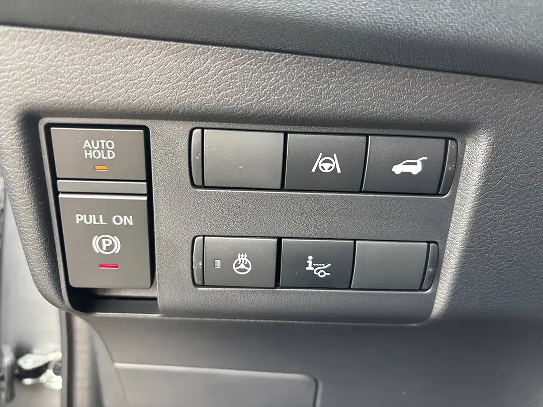 Nissan Leaf - Thumbnail 10