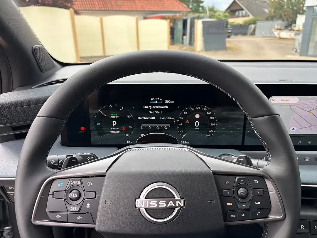 Nissan Leaf - Thumbnail 11