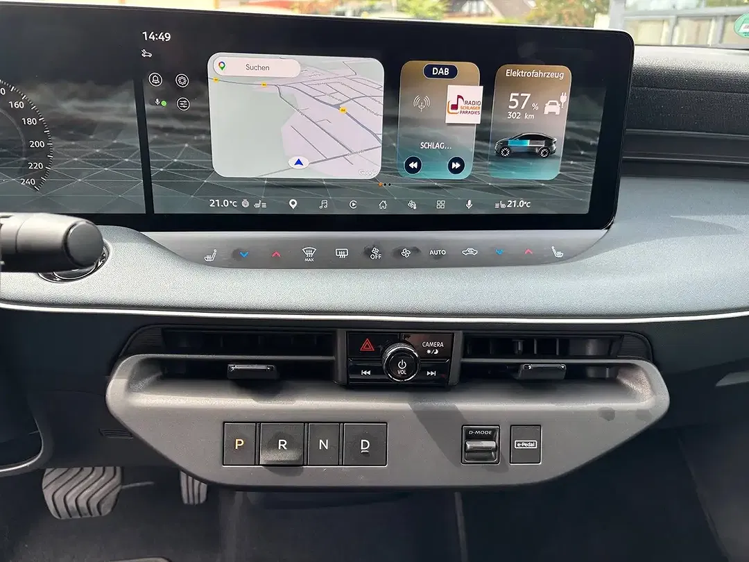 Nissan Leaf - Thumbnail 13
