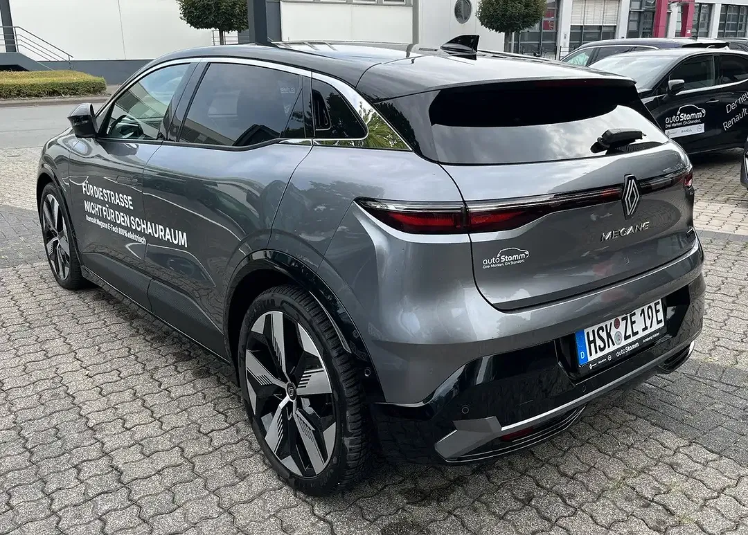 Renault Megane E-Tech Techno - Thumbnail 5