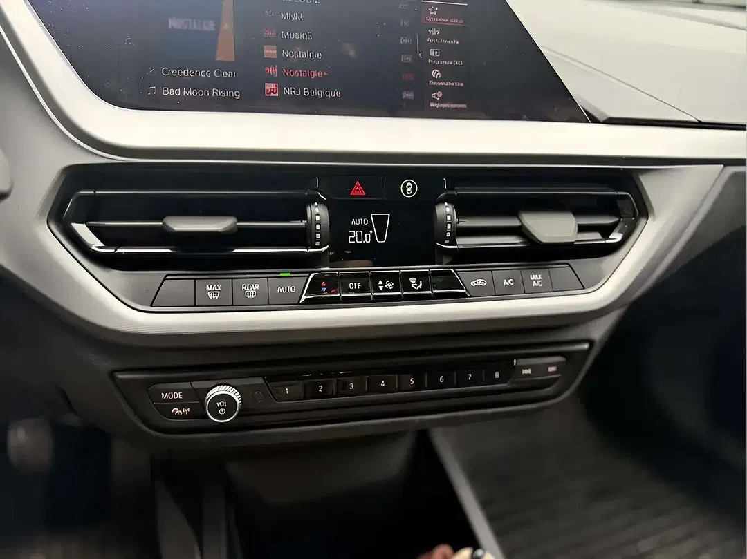 BMW 116 - Thumbnail 8