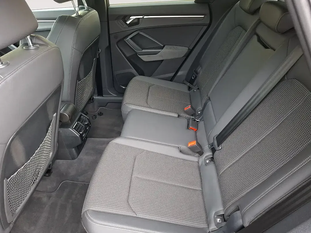 Audi Q3 40 TFSI quattro S line - Thumbnail 19