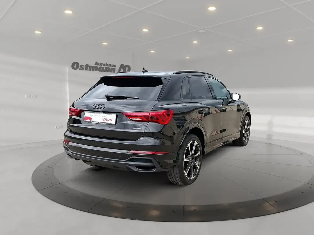 Audi Q3 40 TFSI quattro S line - Thumbnail 4