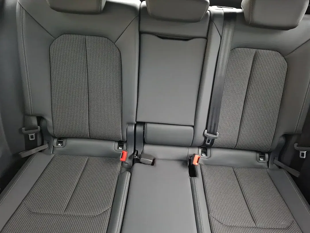 Audi Q3 40 TFSI quattro S line - Thumbnail 8