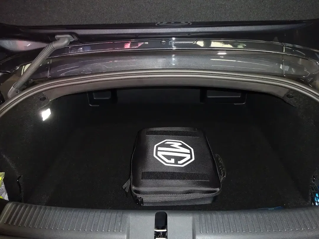 MG Cyberster Xpower - Thumbnail 4