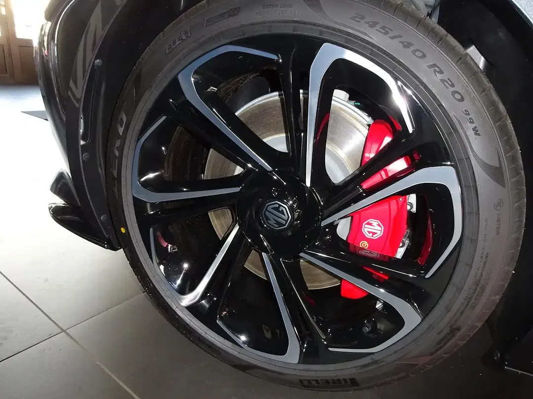 MG Cyberster Xpower - Thumbnail 5