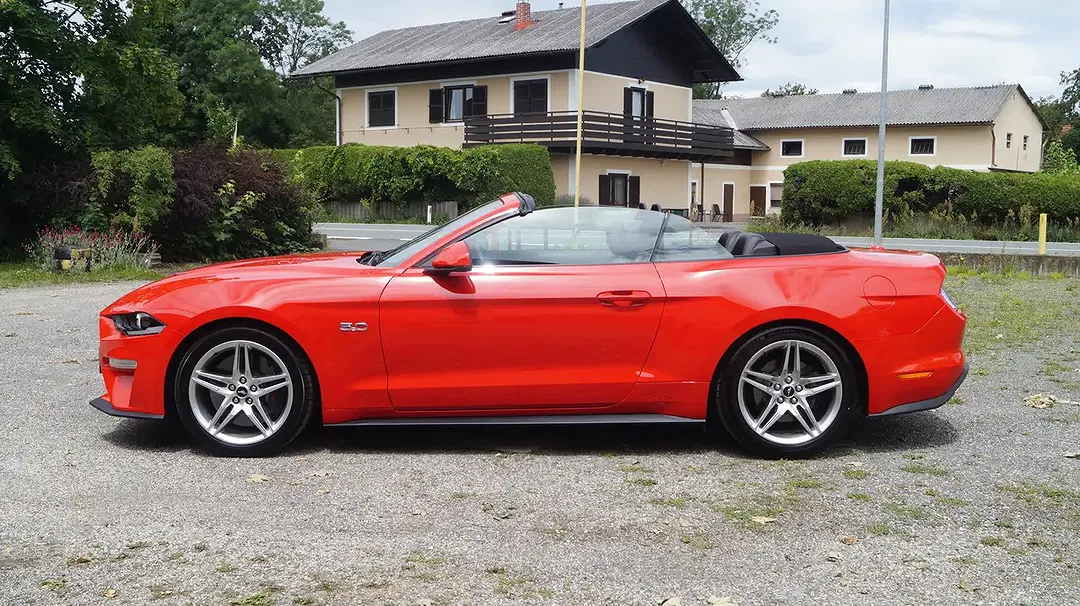 Ford Mustang 5.0 AUT GT - Thumbnail 8