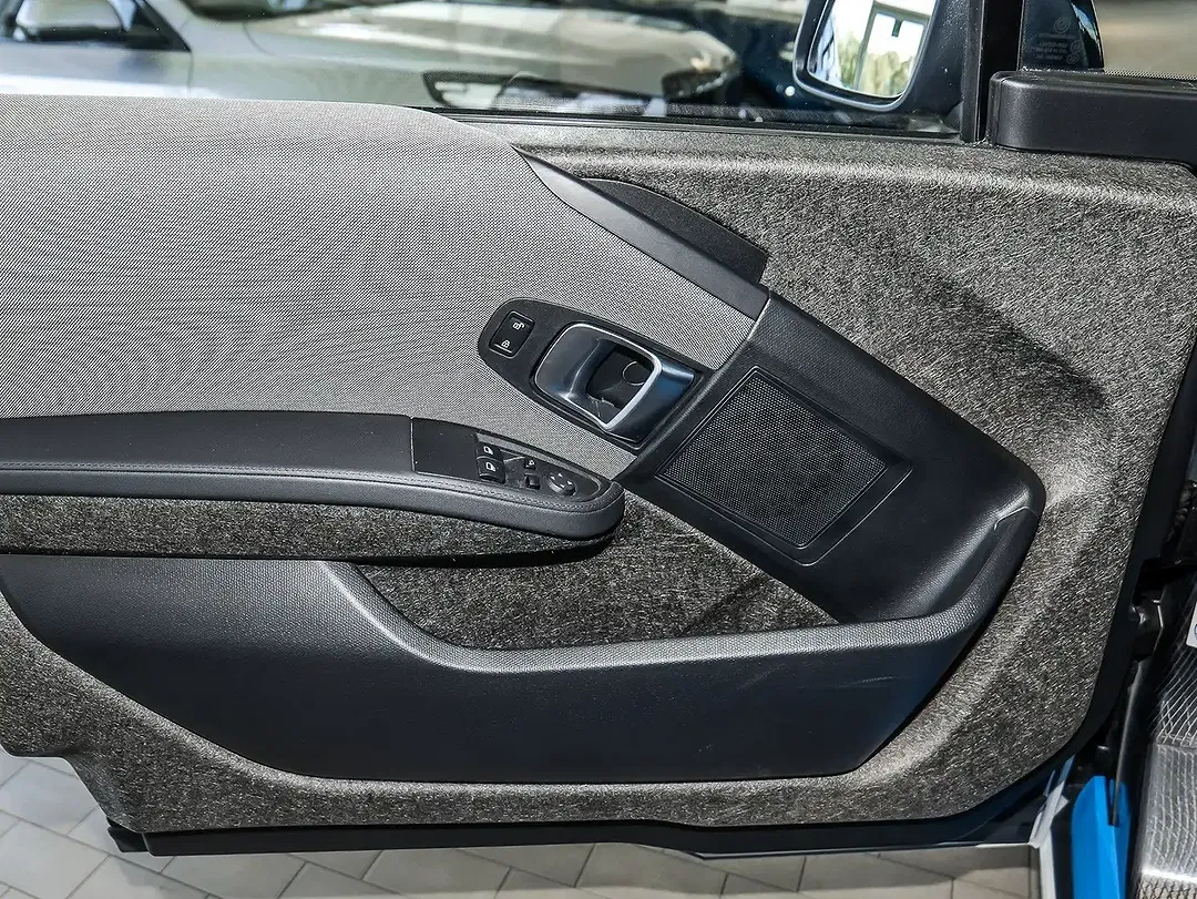 BMW i3 - Thumbnail 21