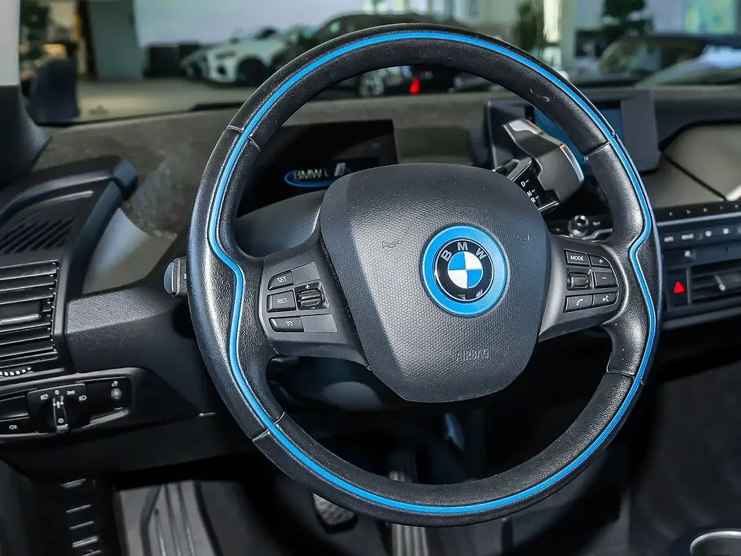 BMW i3 - Thumbnail 22