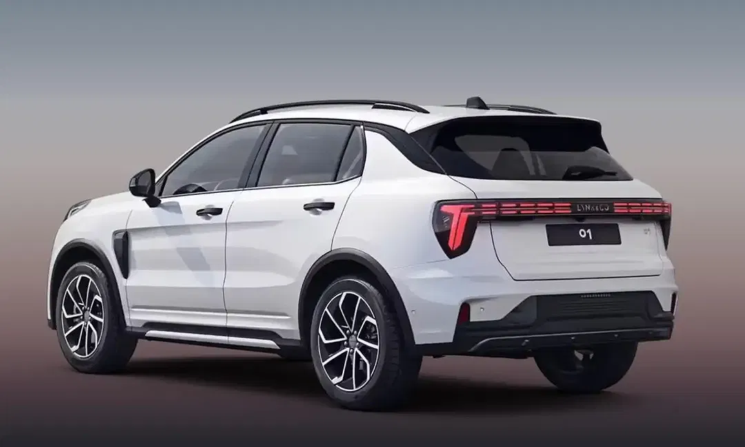 Lynk & Co 01 - Thumbnail 3