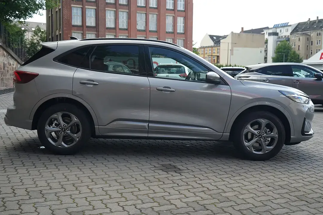 Ford Kuga 1.5 EcoBoost AUT ST-Line - Thumbnail 6
