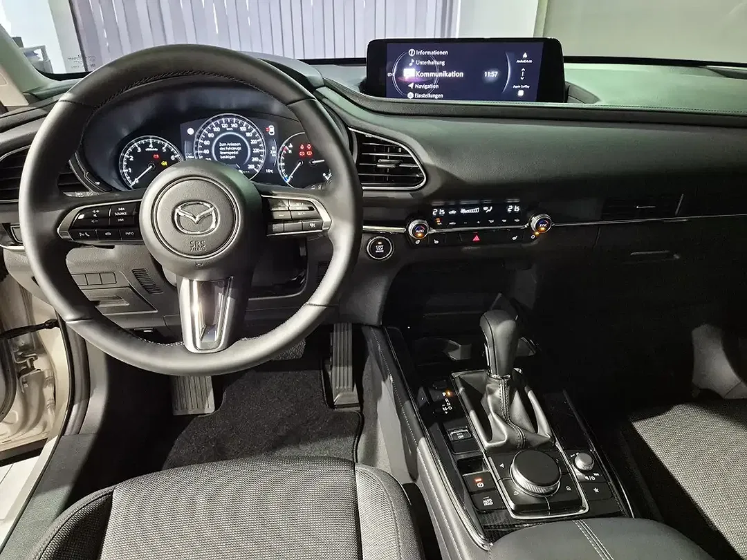 Mazda CX-30 2.5 e-SKYACTIV 6AT Centre-Line - Thumbnail 8