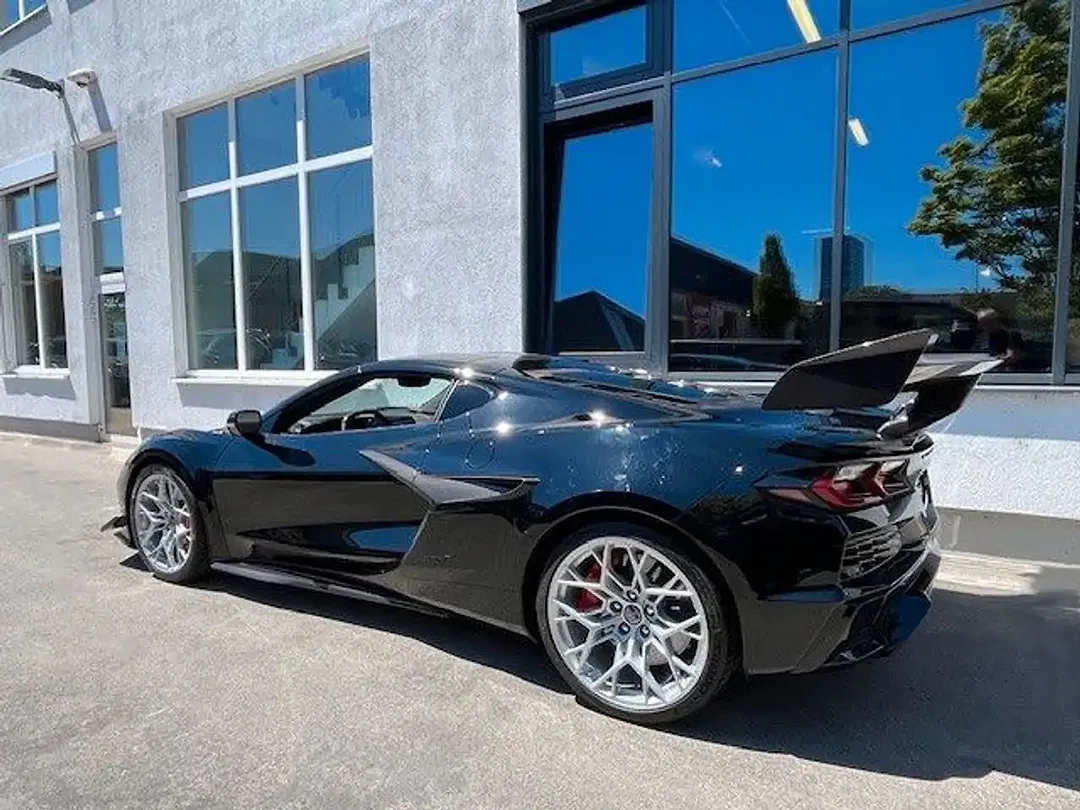 Corvette ZR1 Coupe 3LT - Thumbnail 5