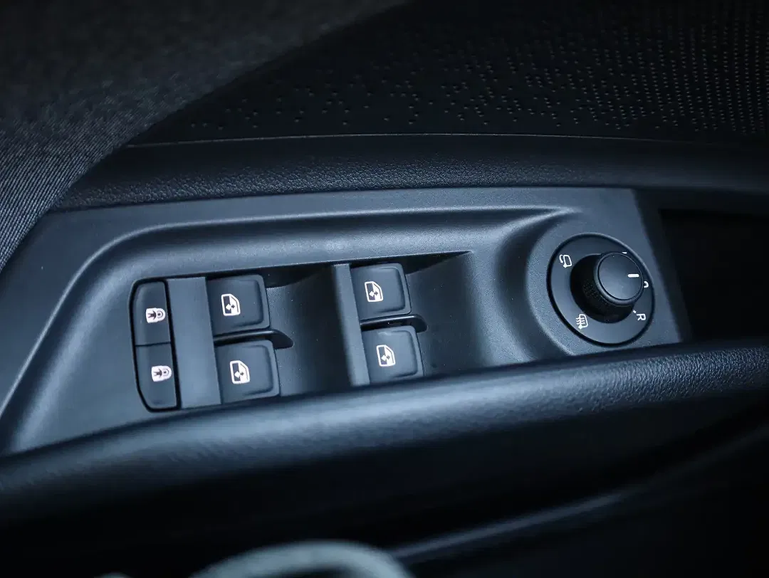 Skoda Enyaq 50 Loft - Thumbnail 18