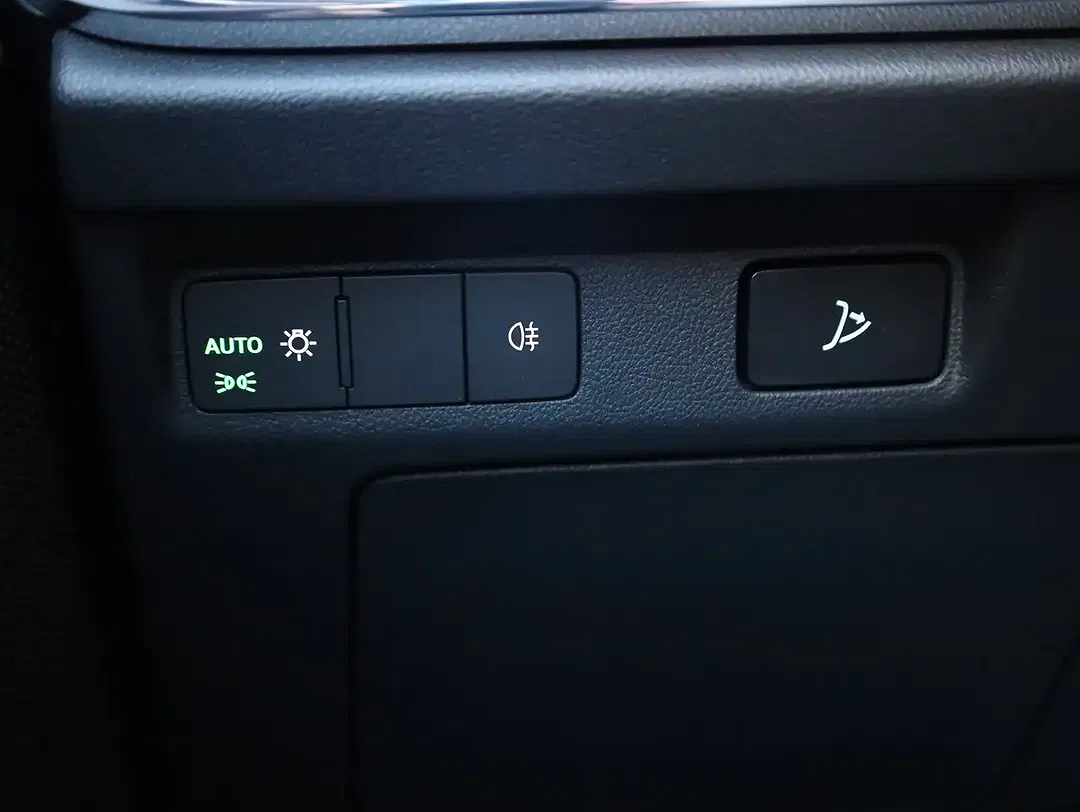 Skoda Enyaq 50 Loft - Thumbnail 19
