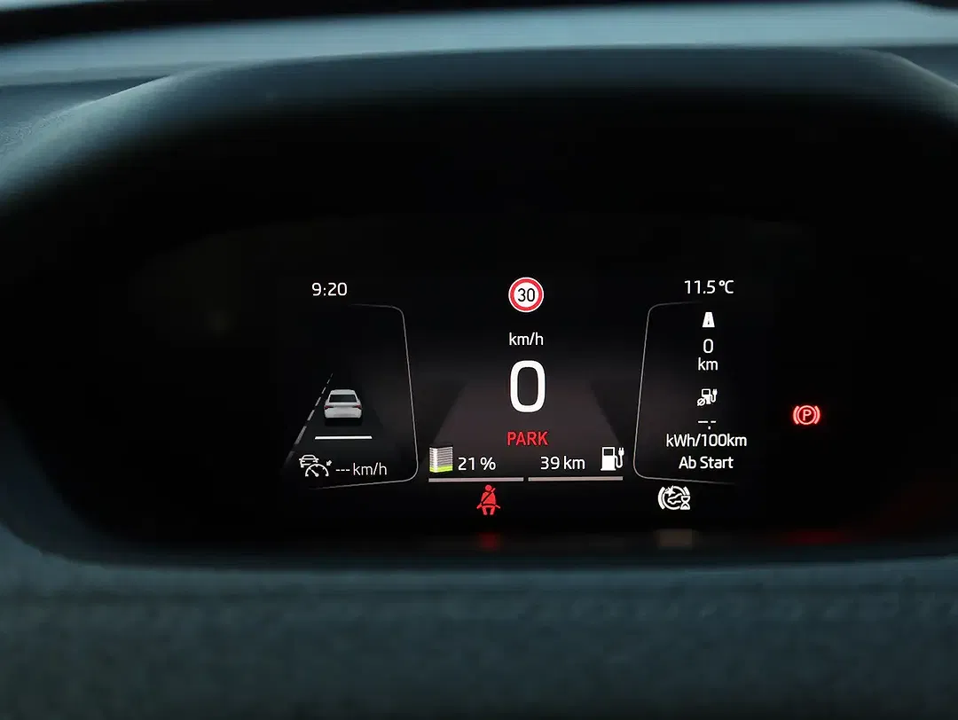 Skoda Enyaq 50 Loft - Thumbnail 21