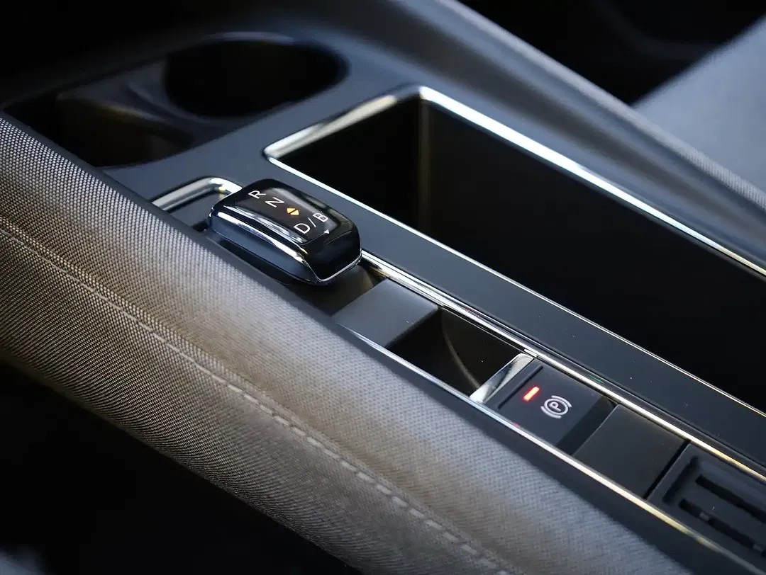 Skoda Enyaq 50 Loft - Thumbnail 23