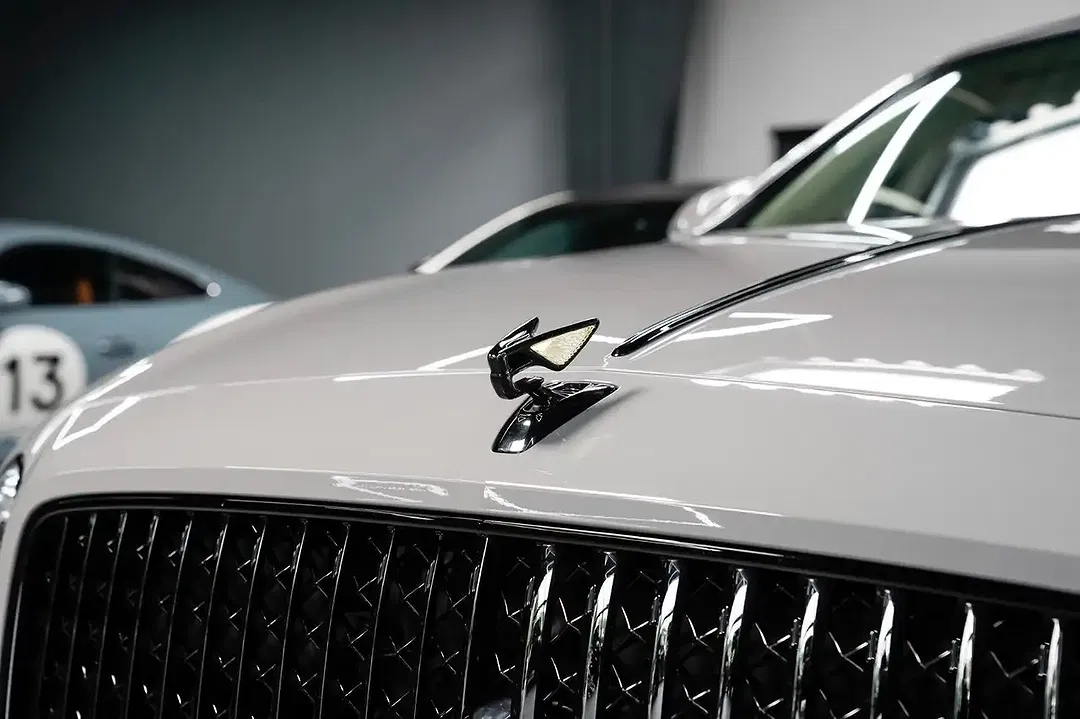 Bentley Flying Spur Hybrid Mulliner - Thumbnail 5