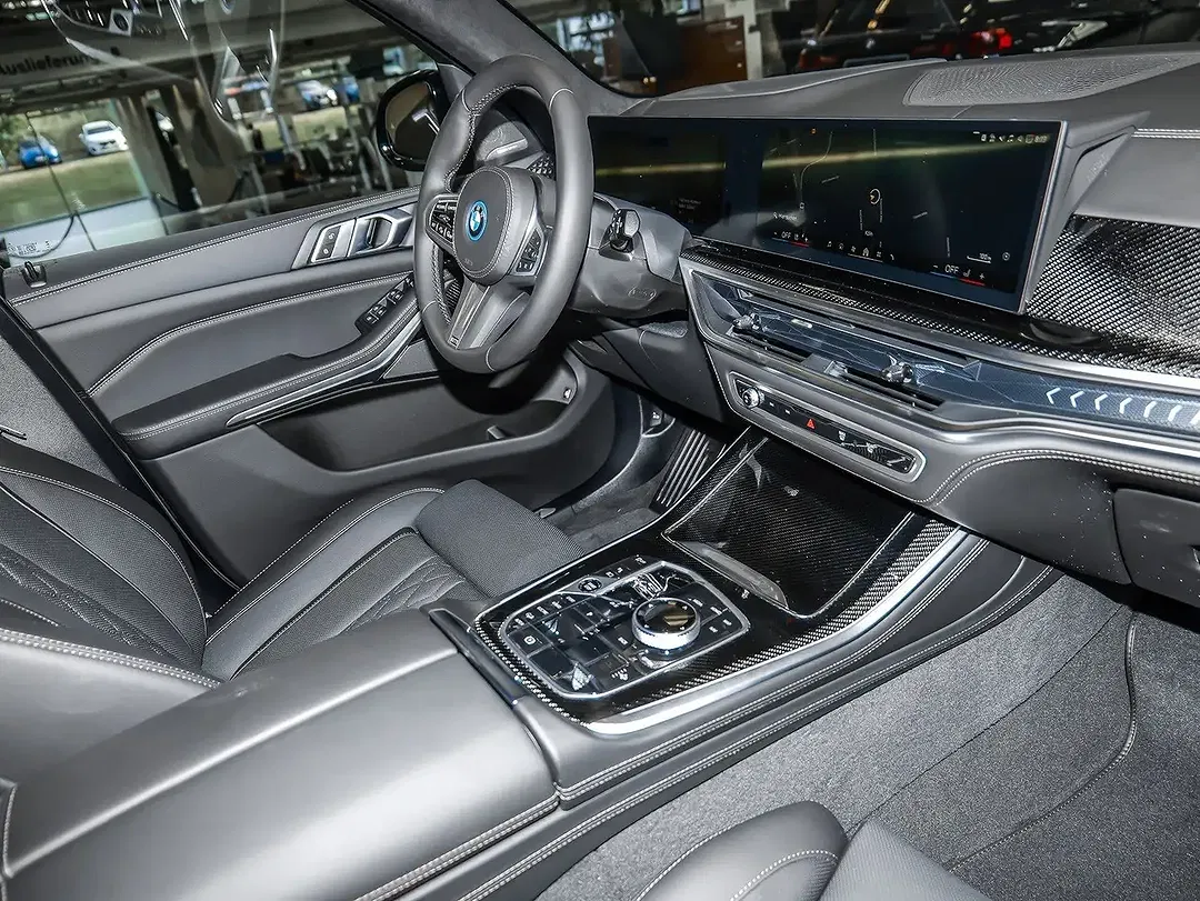 BMW X5 xDrive M Sport - Thumbnail 3