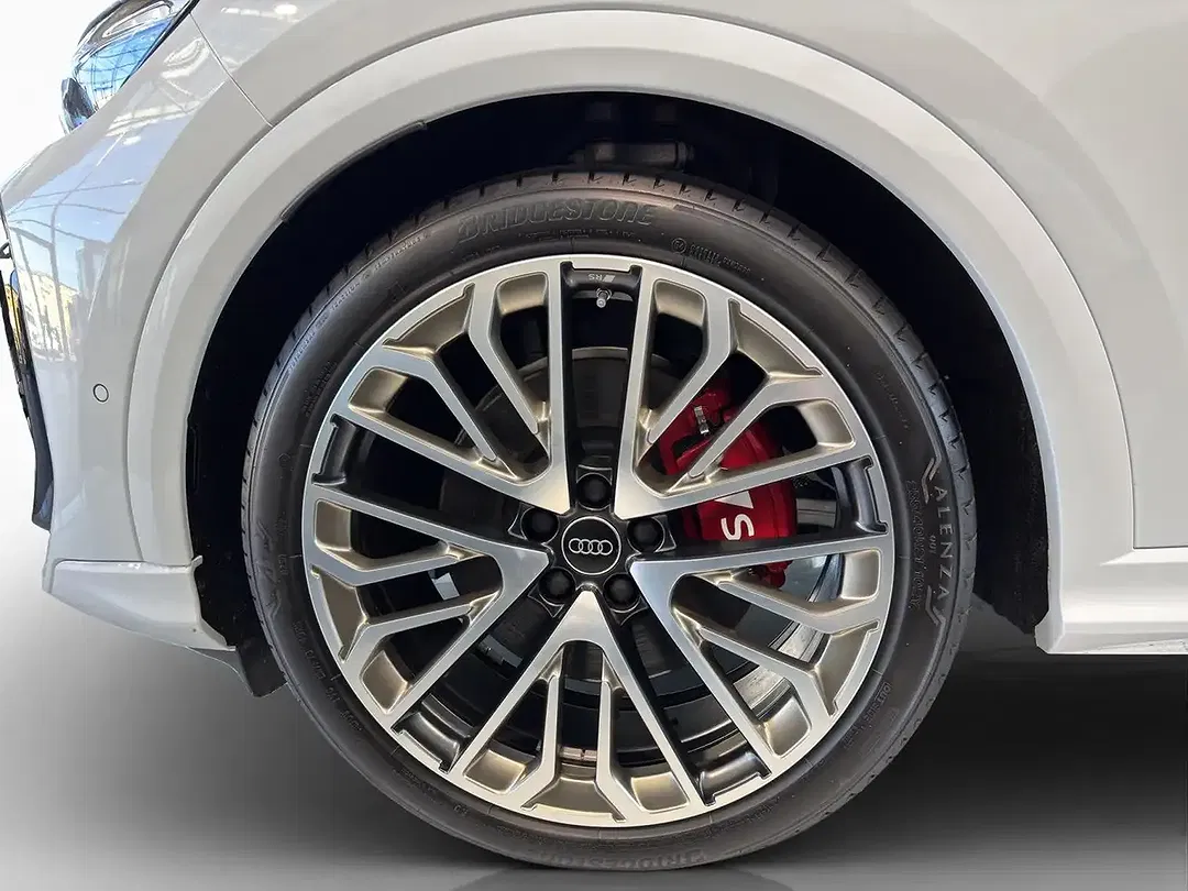 Audi SQ5 - Thumbnail 8