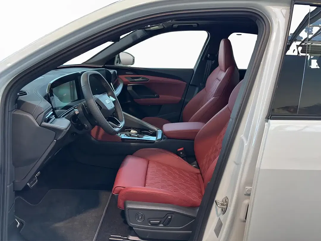 Audi SQ5 - Thumbnail 9