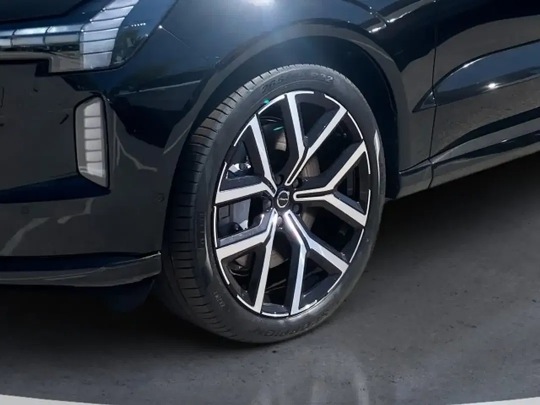 Volvo EX90 - Thumbnail 6