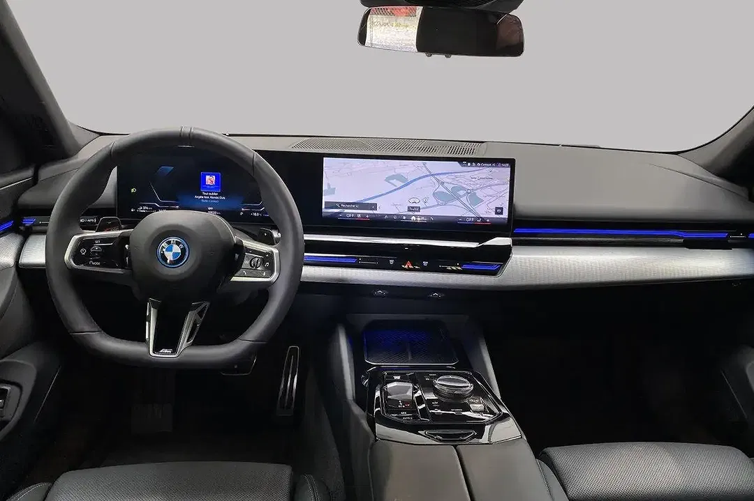 BMW 530 xDrive M Sport Pro - Thumbnail 11