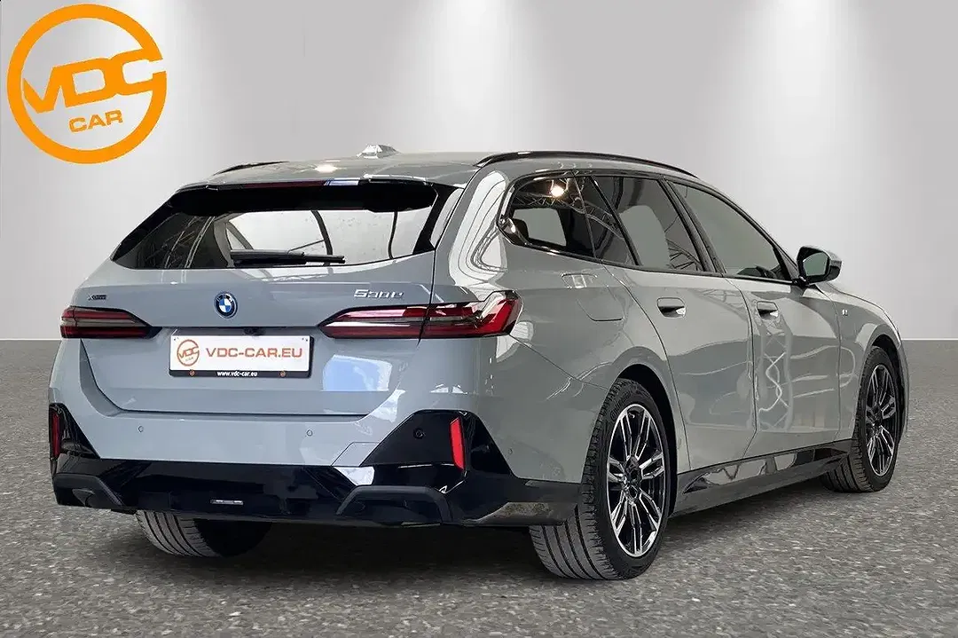 BMW 530 xDrive M Sport Pro - Thumbnail 3