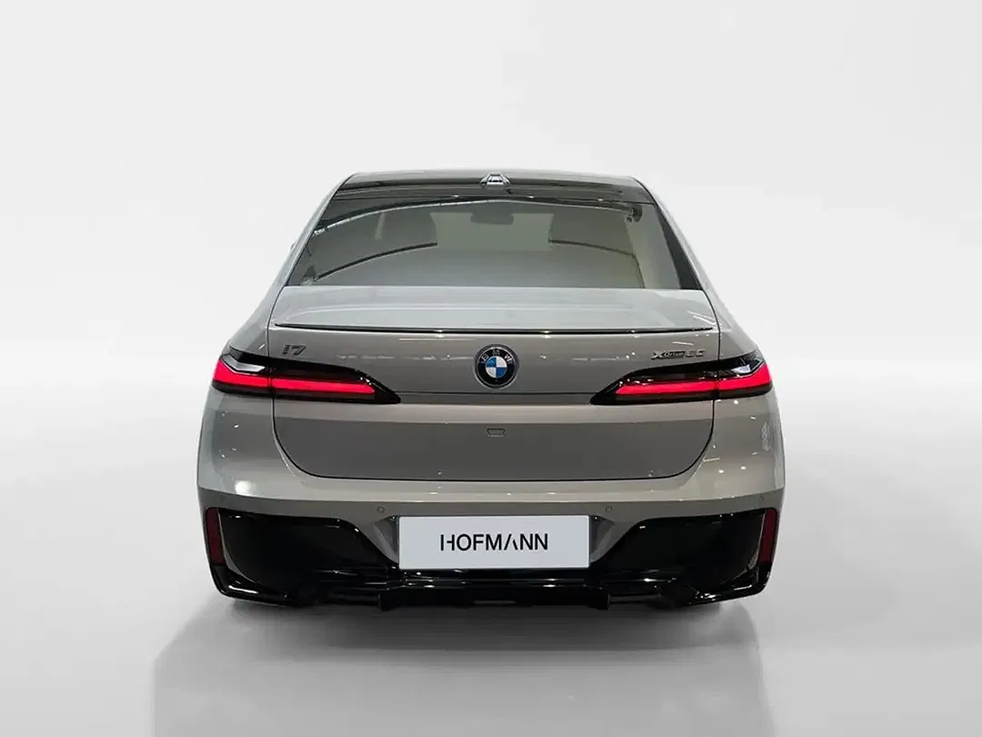 BMW i7 M Sport Pro - Thumbnail 5