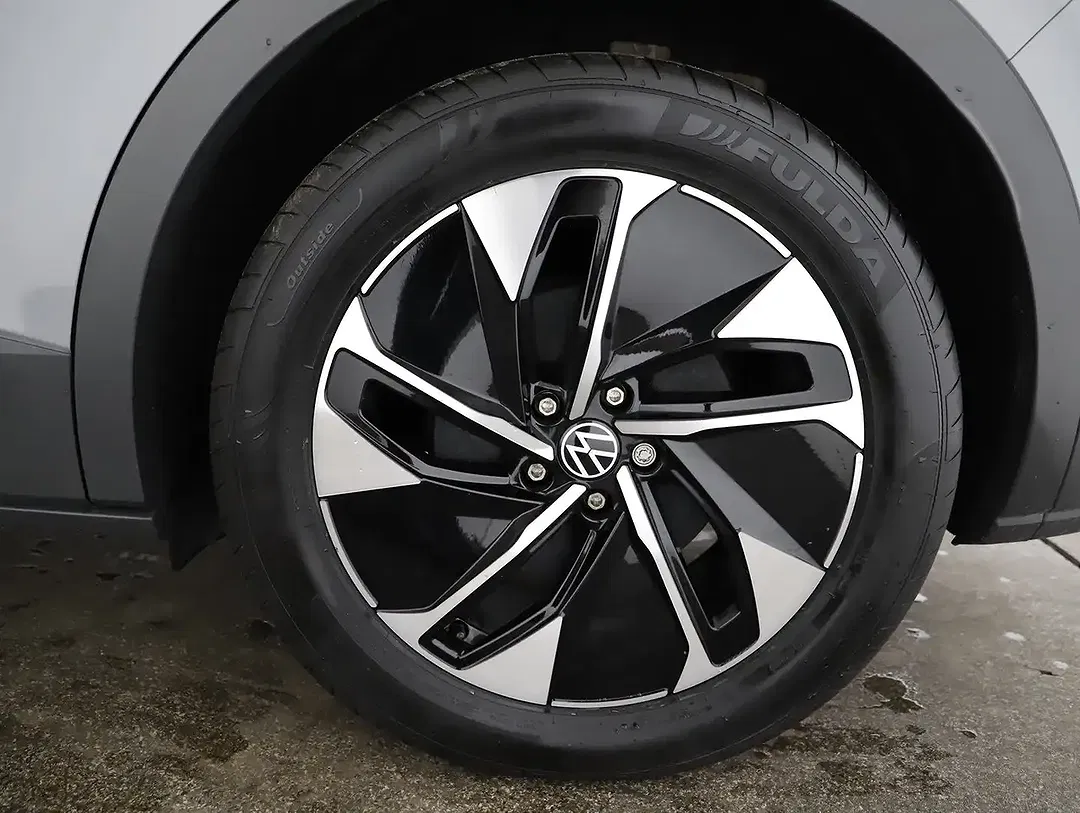 Volkswagen ID.4 Pro Performance - Thumbnail 4