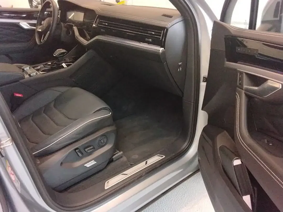 Volkswagen Touareg 3.0 TDI Elegance - Thumbnail 7