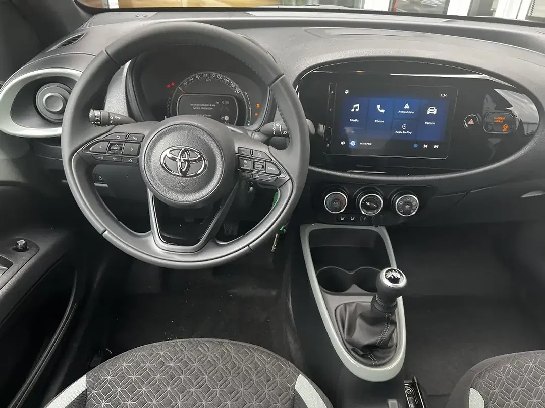 Toyota Aygo X Teamplayer - Thumbnail 8