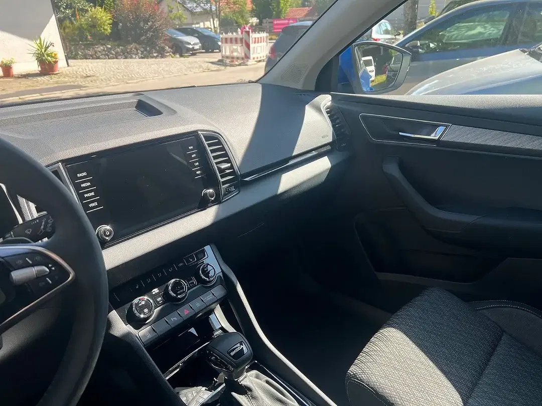 Skoda Karoq 1.5 TSI Selection - Thumbnail 8