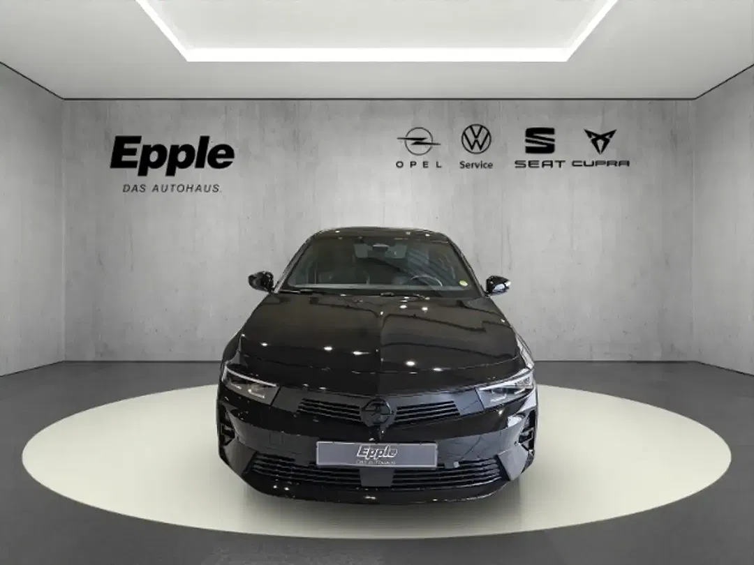 Opel Astra Ultimate - Thumbnail 2