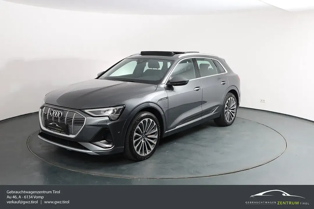 Audi e-tron 55 quattro S line - Thumbnail 1